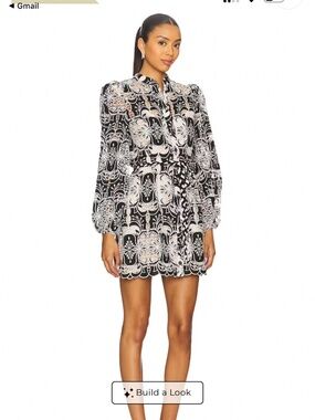 NWT Elliatt Jolie Long Sleeve Mini Dress